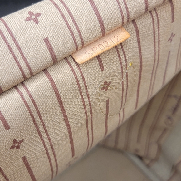 Bag - Picture 9 of 9